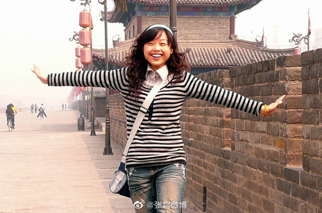 汶川地震中,向倩老师自己身体被砸成了三段