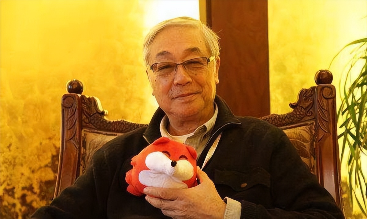 曾江女儿自曝未走出丧父阴霾丧礼一切从简同父异母哥哥将缺席