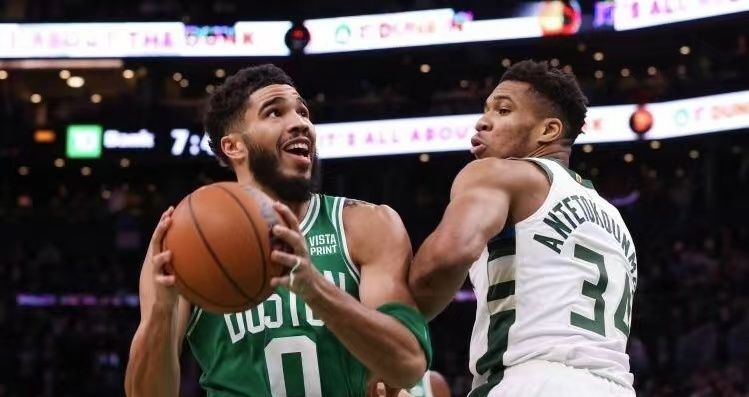 抢七大战字母哥绝不屈服,但是凯尔特人赢面大,主要在三点休闲区蓝鸢梦想 - Www.slyday.coM 抢七大战字母哥绝不屈服,但是凯尔特人赢面大,主要在三点休闲区蓝鸢梦想 - Www.slyday.coM