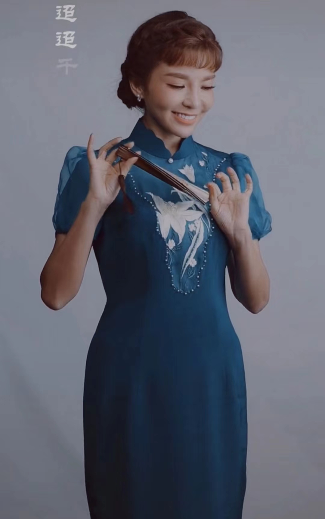 央视美女主持穿旗袍个个有颜值又有才华气质优雅又有韵味