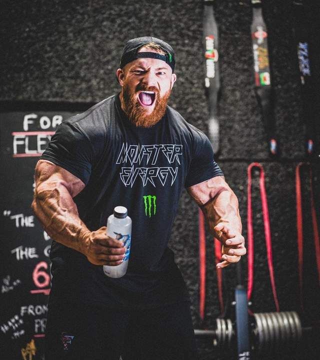 7届奥林匹亚212磅健美冠军威尔士龙刘易斯宣布退役