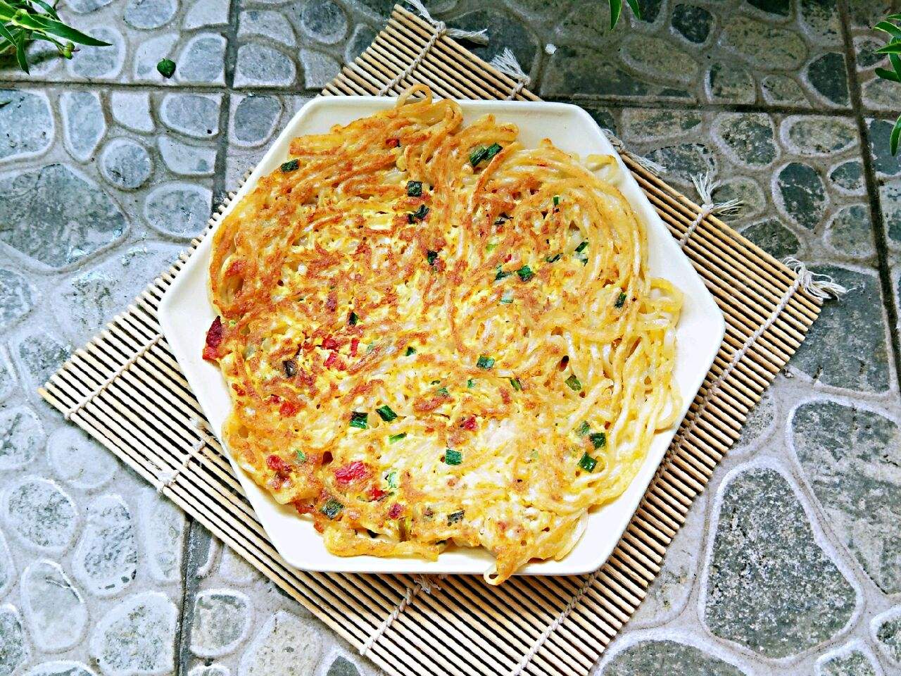 美味的酥嫩煎面|面条|葱姜|建民_新浪新闻