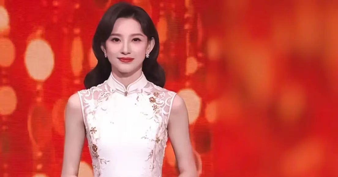 央视美女主持穿旗袍个个有颜值又有才华气质优雅又有韵味
