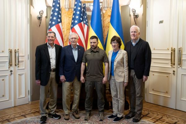 外媒：美参议院共和党领袖率团访乌 俄大使警告“区域局势十分危险”
