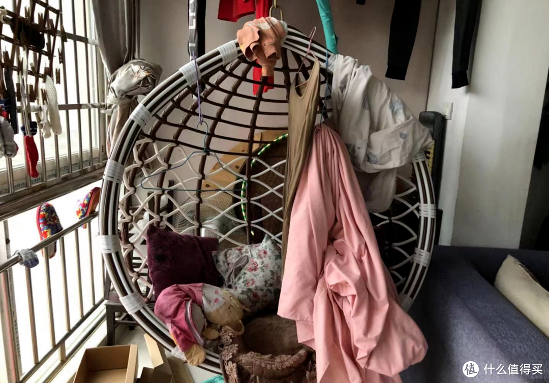 朋友哭着对我说，买这些家具时，脑袋里究竟进了什么水？休闲区蓝鸢梦想 - Www.slyday.coM