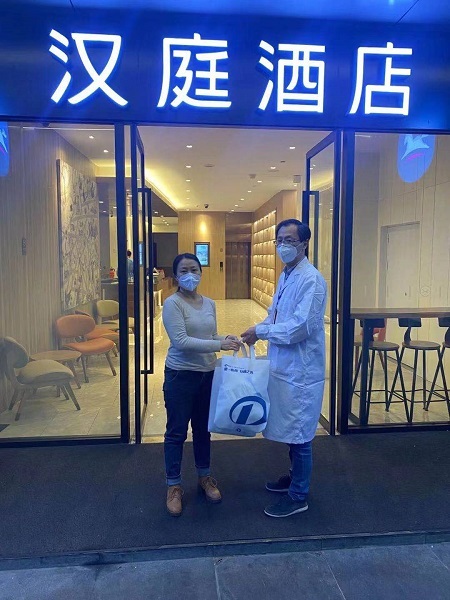 战疫?帮侬忙丨 在沪病危爸爸，想陪儿子中考！上海到柳州，1700公里风雨兼程 ！休闲区蓝鸢梦想 - Www.slyday.coM