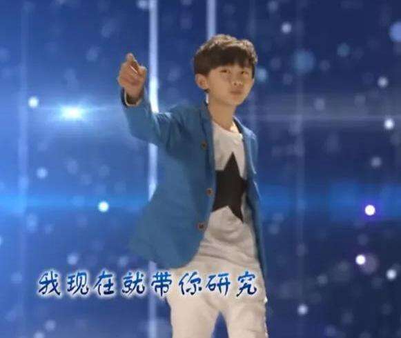 追光丨国际家庭日：什么是快乐星球，啊不，体育家庭？休闲区蓝鸢梦想 - Www.slyday.coM