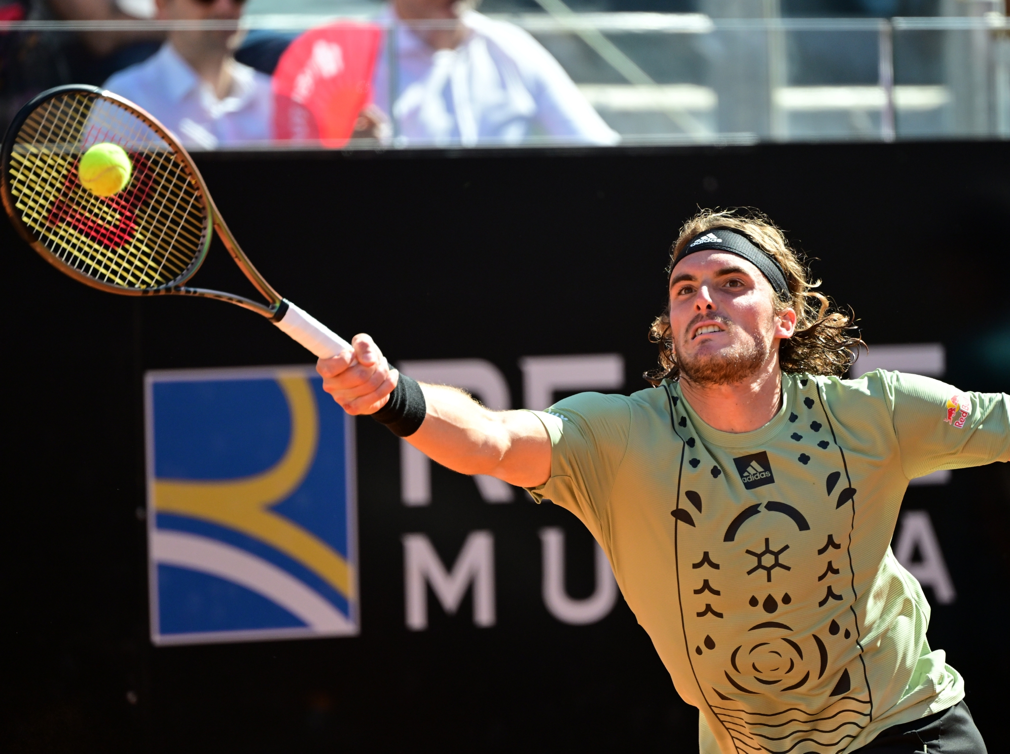 网球意大利公开赛齐齐帕斯晋级男单决赛