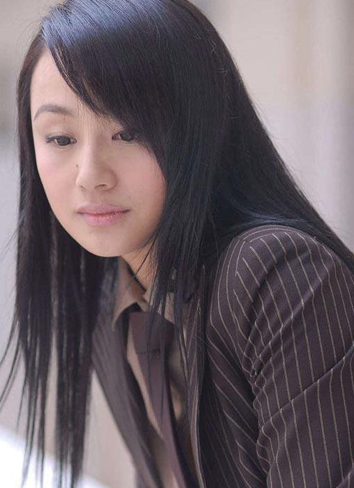 曹颖过48岁生日老公儿子表演双簧儿子颜值太惊人不愧叫王子