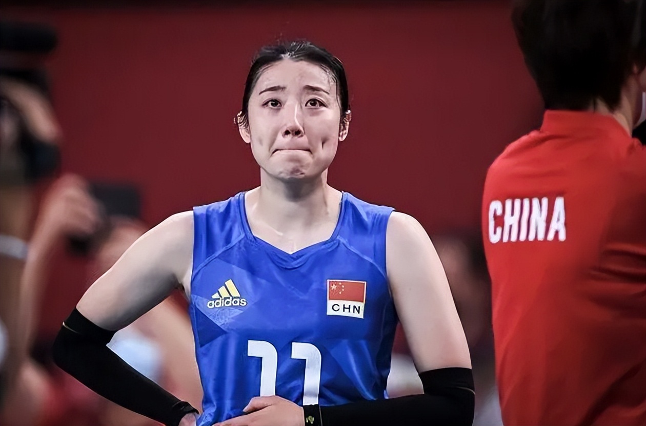 姚迪并没被女排舍弃魏秋月也曾遭遇球衣易主蔡斌给她留了位置