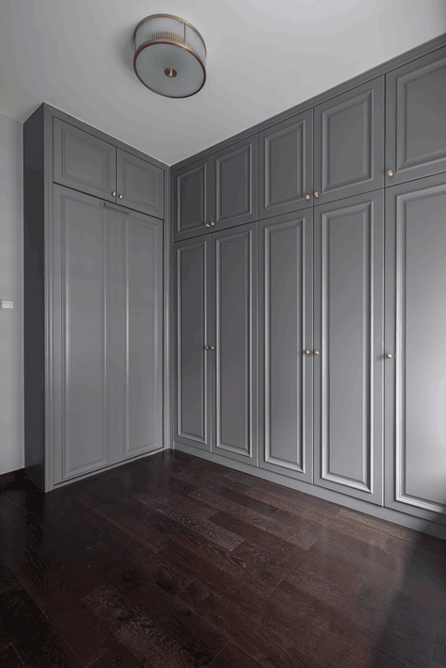 朋友哭着对我说，买这些家具时，脑袋里究竟进了什么水？休闲区蓝鸢梦想 - Www.slyday.coM