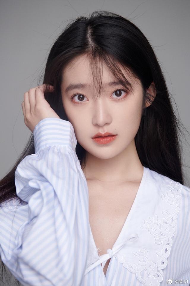 浙江女演员柴蔚浙江女演员柴蔚浙江女演员柴蔚柴蔚出生在浙江慈溪,8岁