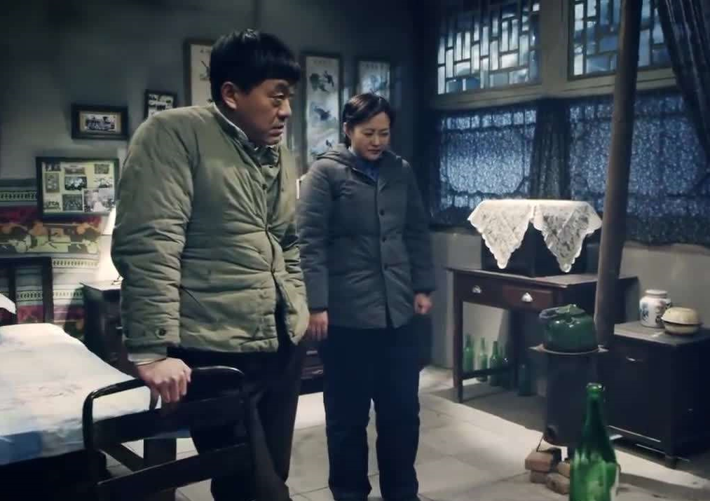情满四合院被秦淮茹吸血的傻柱值得同情吗