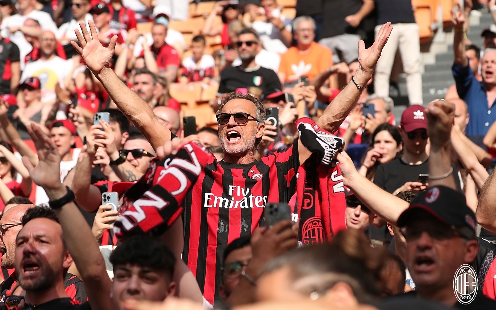 圣西罗的球迷9994|圣西罗|球迷|ac米兰_新浪新闻