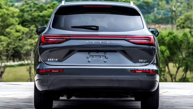 6座四驱版 华为技术的第二款车来了！