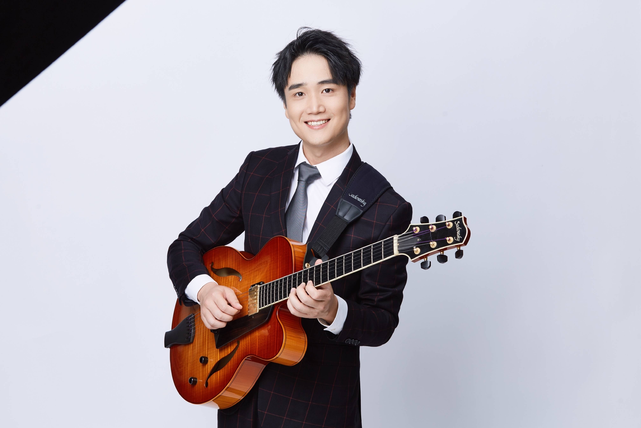 唱作歌手陈晓俊同名专辑上线赋予音乐思考构建自我