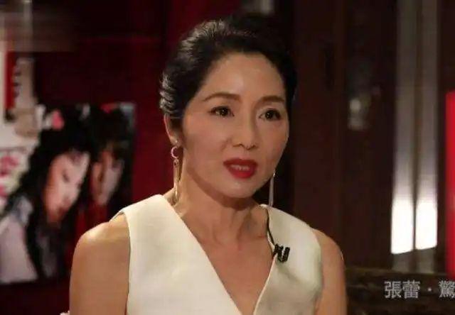 87版红楼梦秦可卿身上谜点多扮演者张蕾漏拍两场戏就出国了