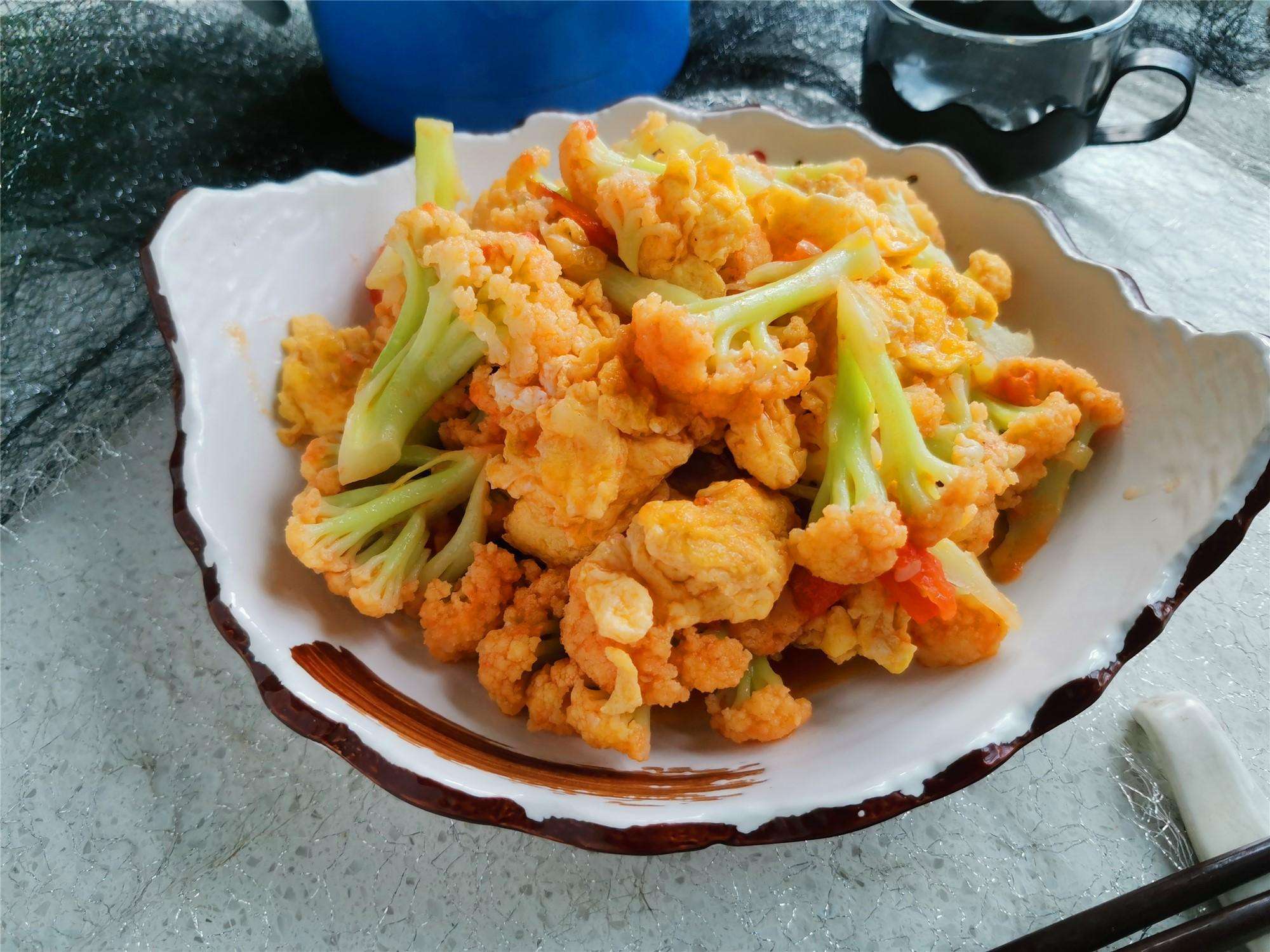 美味的花菜炒鸡蛋