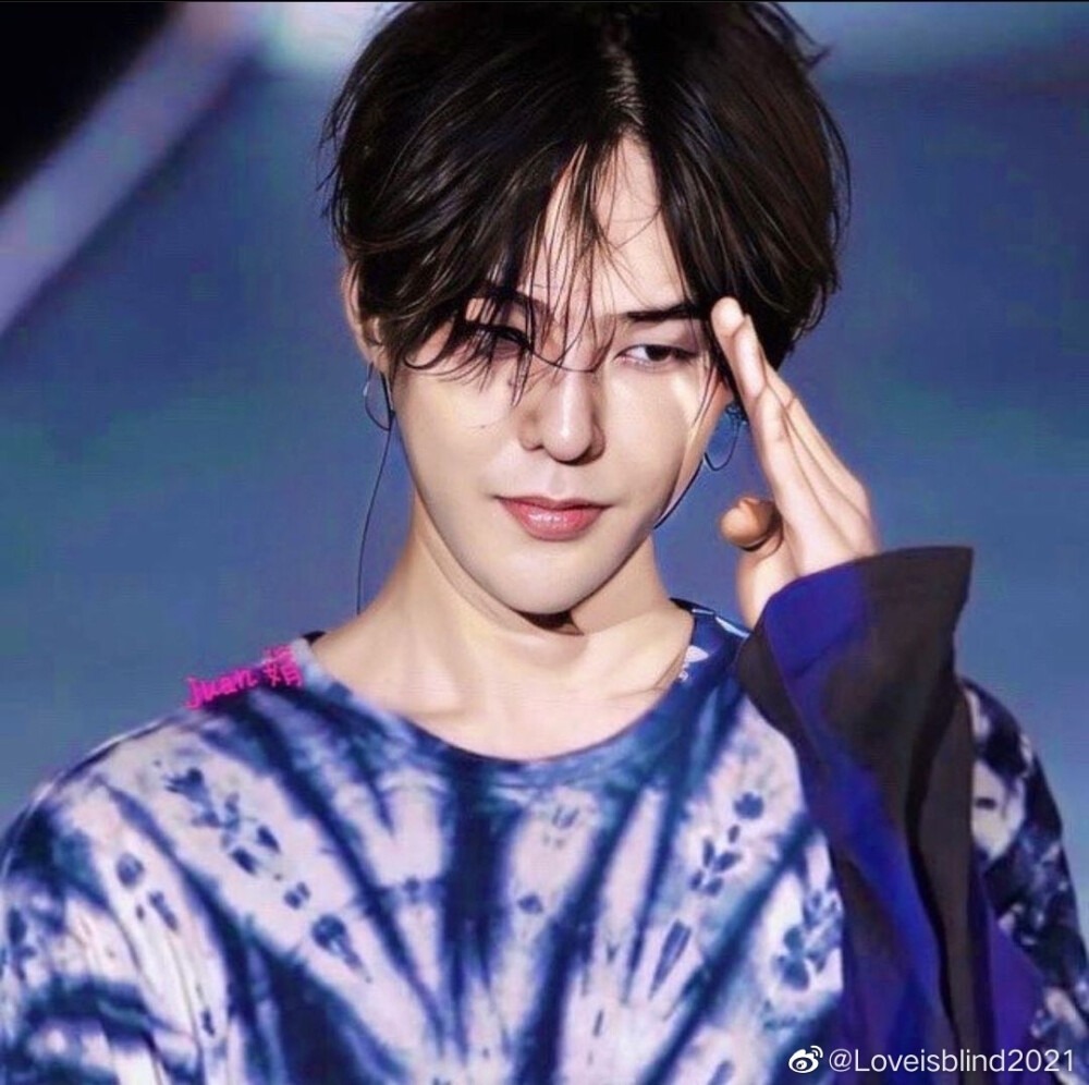 权志龙取关jennie惹争议jennie被喷是狗皮膏药gd被吐槽倒贴