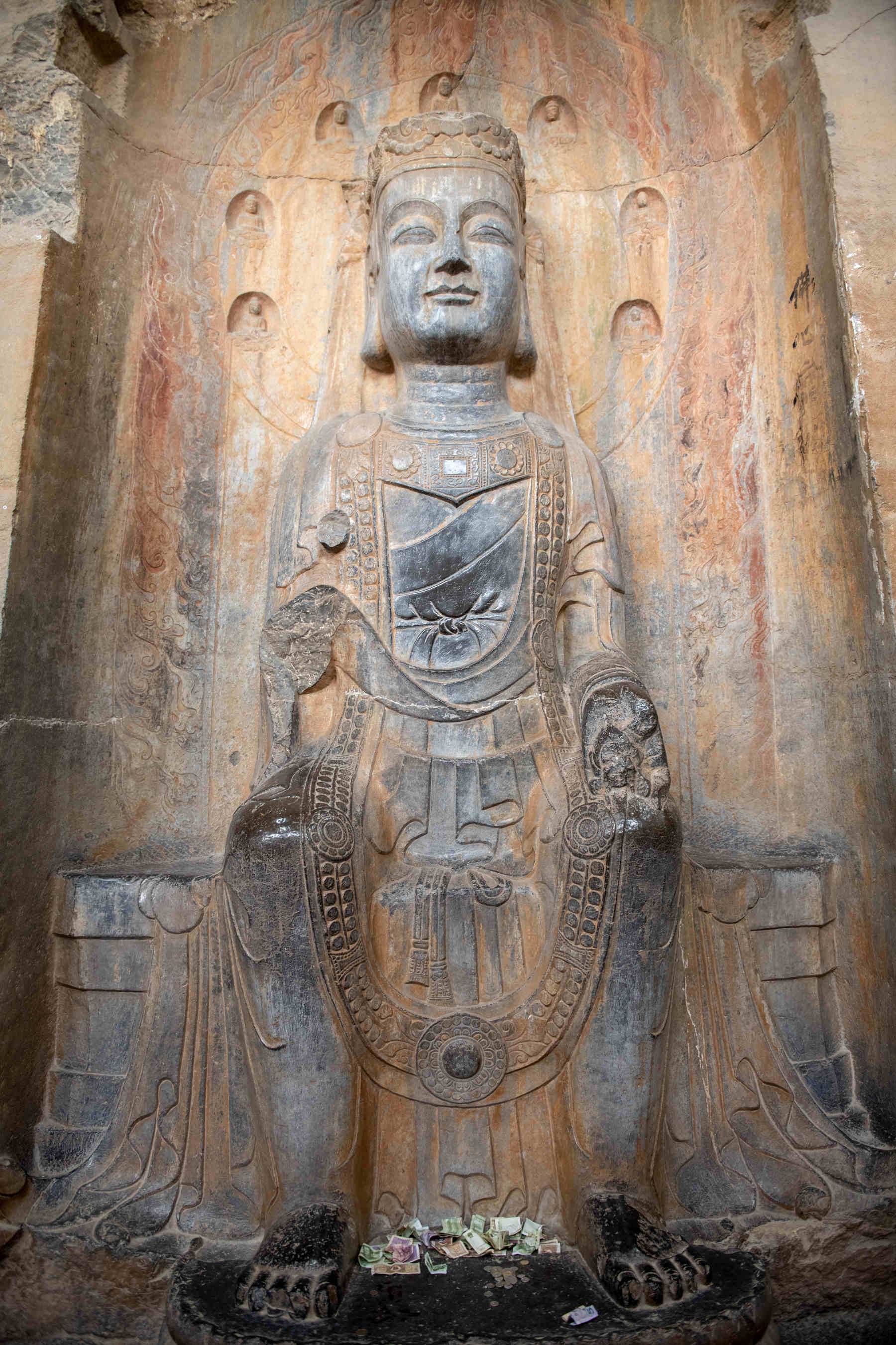 药王山石刻遍及全山,尤以摩崖造像,医方碑以及北魏以来二百余通造像碑