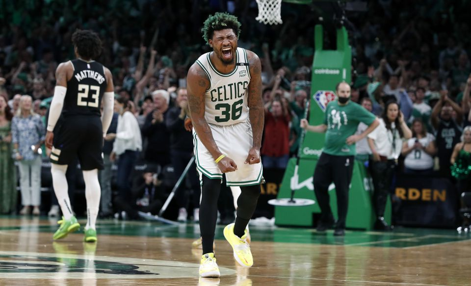 比赛中,凯尔特人的先发后场大将马库斯-斯玛特(marcus smart)手感不佳