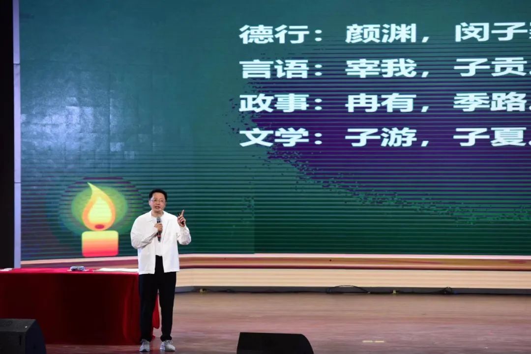 霹雳舞教育局局长再出圈手写1200余幅毛笔字送高三学子