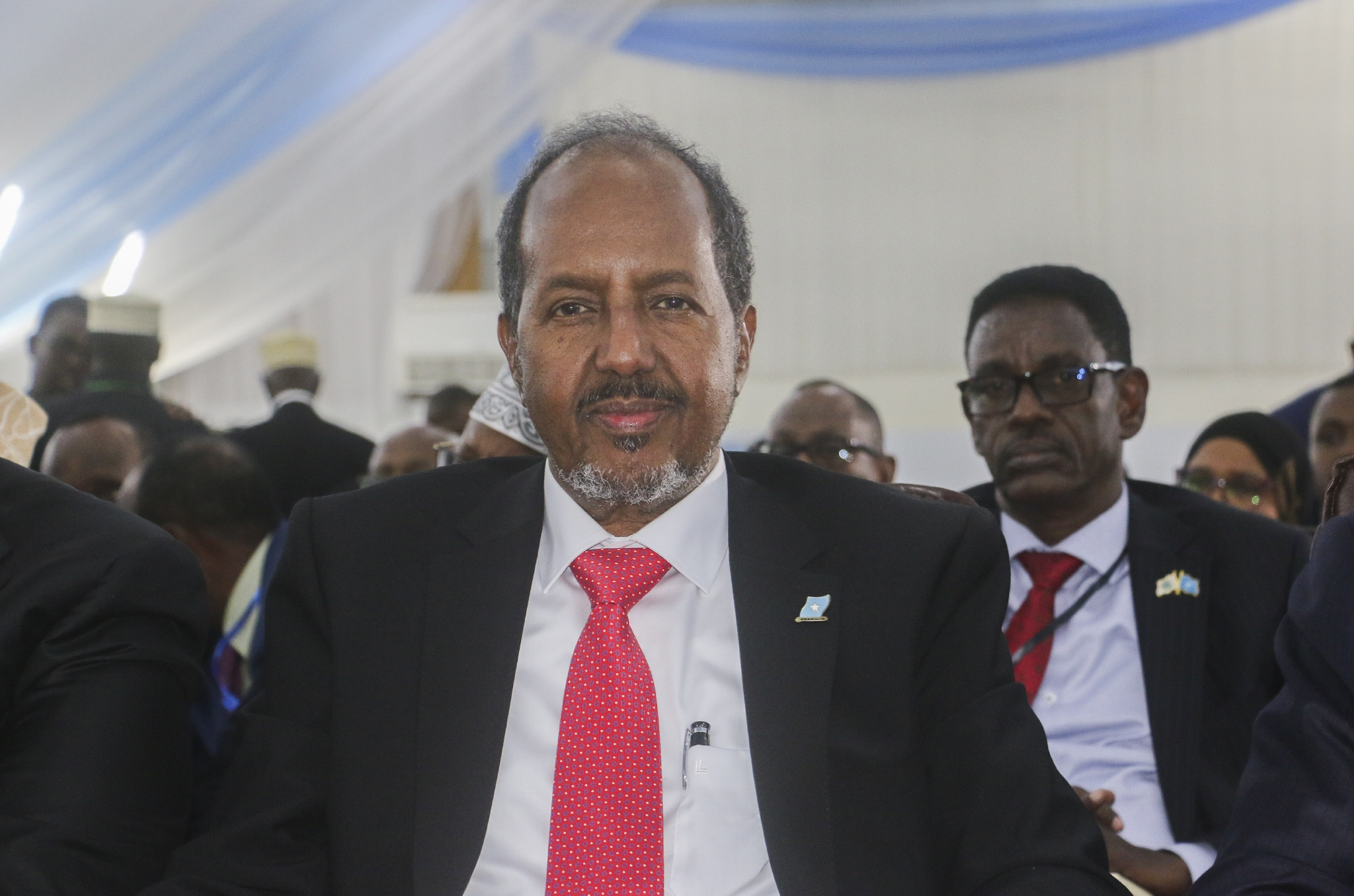  当地时间2022年5月15日，索马里首都摩加迪沙，哈桑·谢赫·马哈茂德在第三轮投票中获得214票，当选索马里总统。图/IC photo