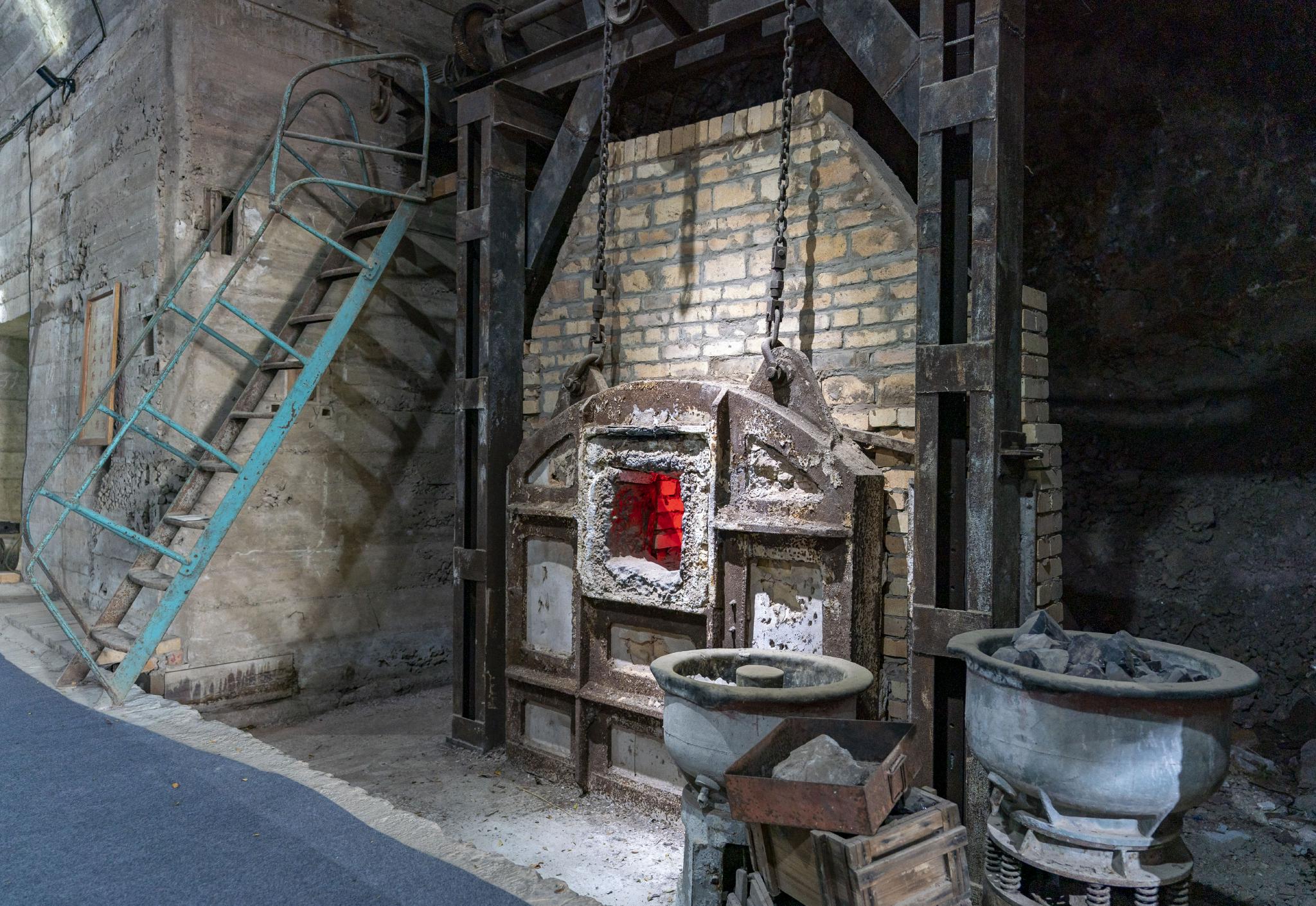 “藏”在山洞里的博物馆——中国光学历史博物馆休闲区蓝鸢梦想 - Www.slyday.coM