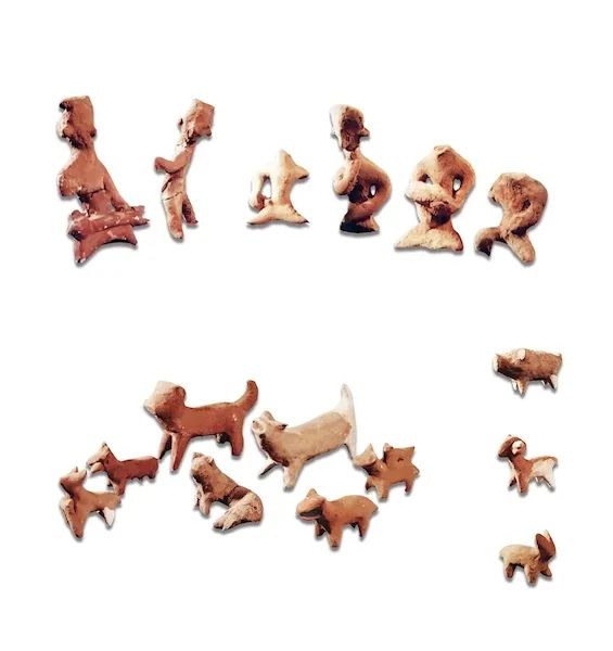 距今5500年左右,湖北地区的多个文明系统开始整合,屈家岭文化和继之而