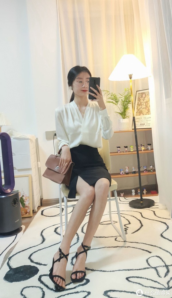 上班穿搭，气质比时髦重要么？6套真人秀穿搭，打造职场OL风！休闲区蓝鸢梦想 - Www.slyday.coM