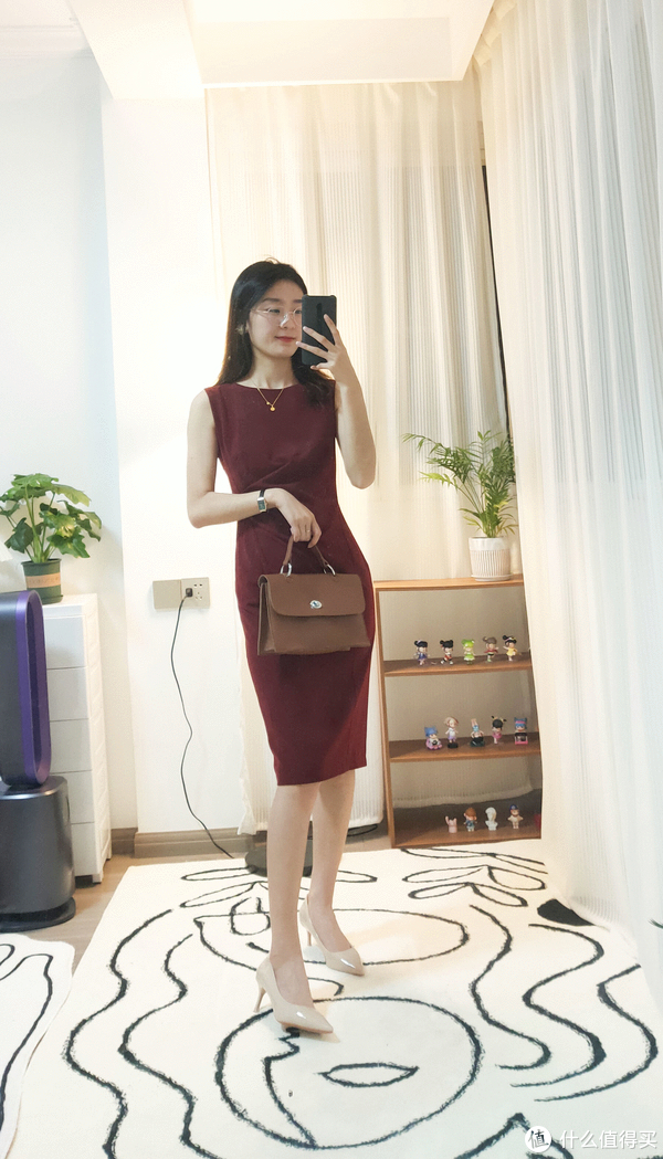 上班穿搭，气质比时髦重要么？6套真人秀穿搭，打造职场OL风！休闲区蓝鸢梦想 - Www.slyday.coM