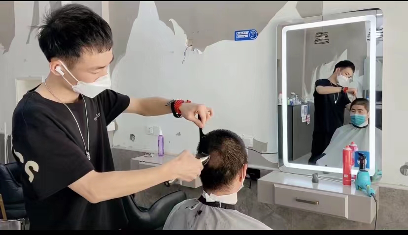 有序放开、有限流动、有效管控，这个郊区小镇的“烟火气”正在逐步回归休闲区蓝鸢梦想 - Www.slyday.coM