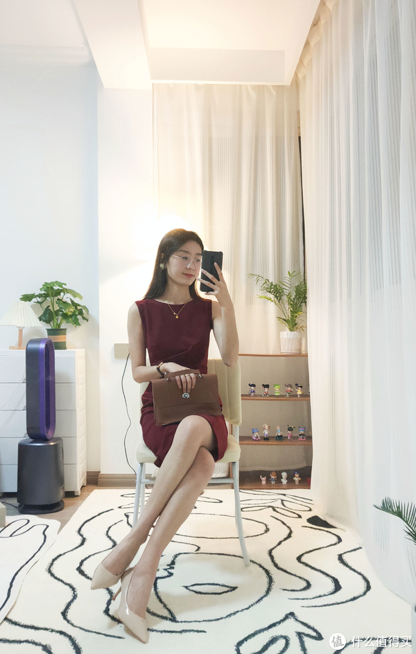 上班穿搭，气质比时髦重要么？6套真人秀穿搭，打造职场OL风！休闲区蓝鸢梦想 - Www.slyday.coM