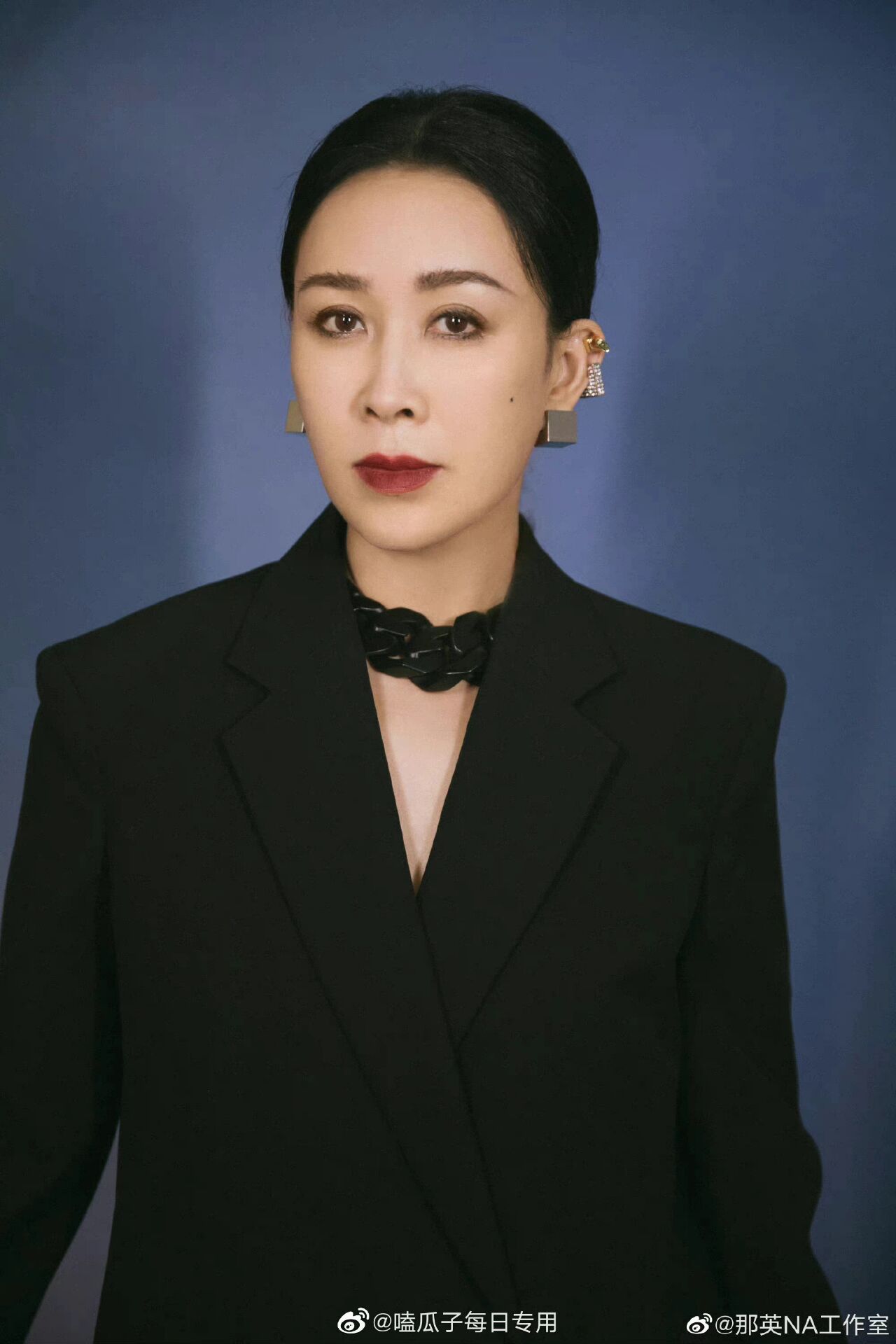 终于又可以看到那英霸气的舞台了