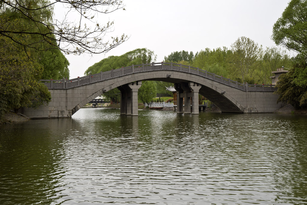 开启关羽千里走单骑过五关斩六将壮举的许昌灞陵桥