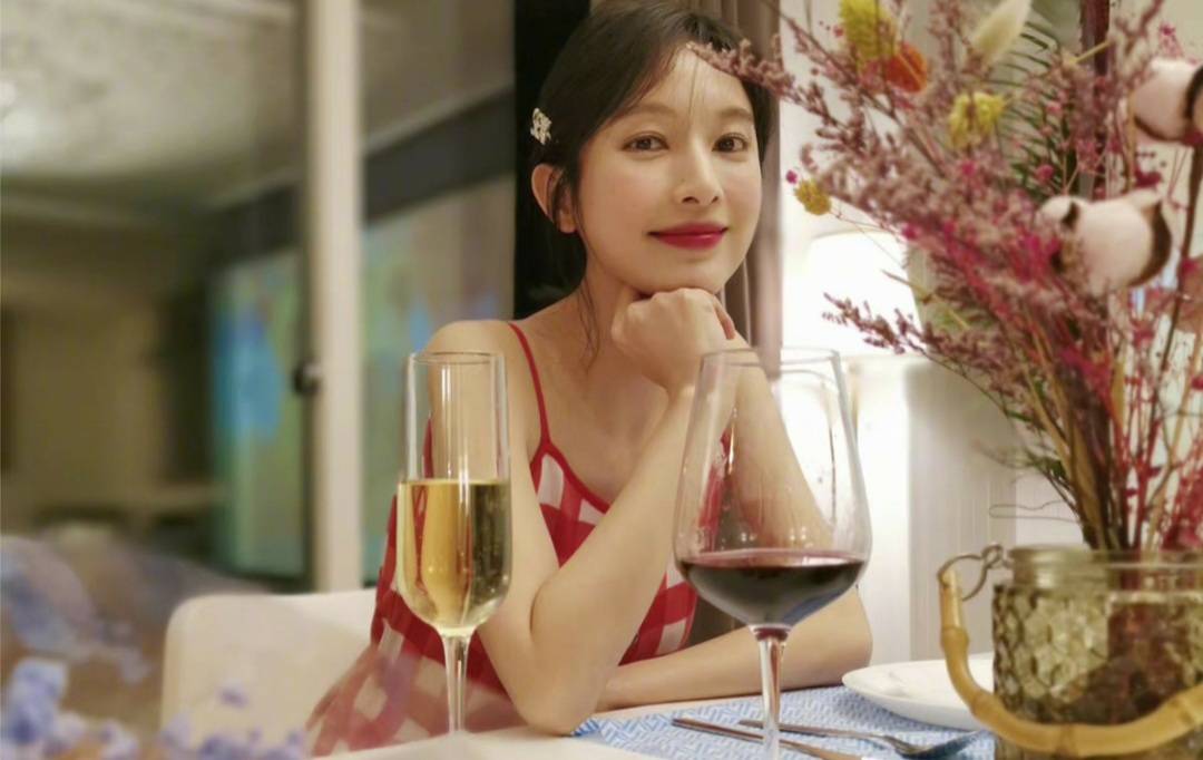 和小9岁陈若轩约会被拍后张俪成浪姐3最大潜力股