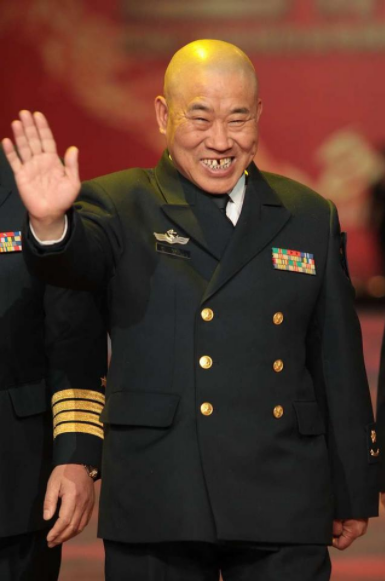 第二位李幼斌,《亮剑》里的李云龙战功赫赫,生活中的李幼斌也是少将正