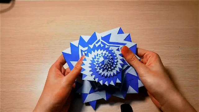 充满想象力的旋转折纸画面引人舒适67