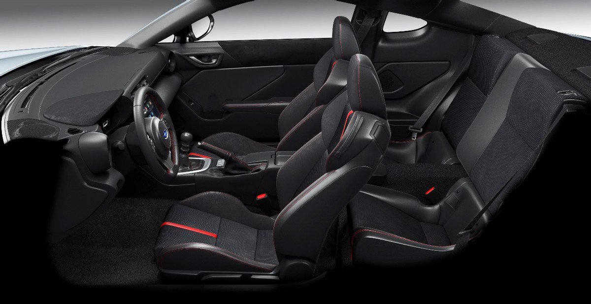 新一代斯巴鲁brz驾趣十足圆年轻人的跑车梦