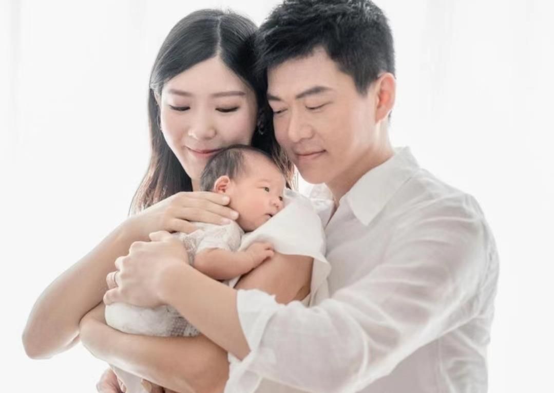 富贵!香港人气女神成功转型当KOL,升级豪门少奶奶夫家家境显赫休闲区蓝鸢梦想 - Www.slyday.coM 富贵!香港人气女神成功转型当KOL,升级豪门少奶奶夫家家境显赫休闲区蓝鸢梦想 - Www.slyday.coM