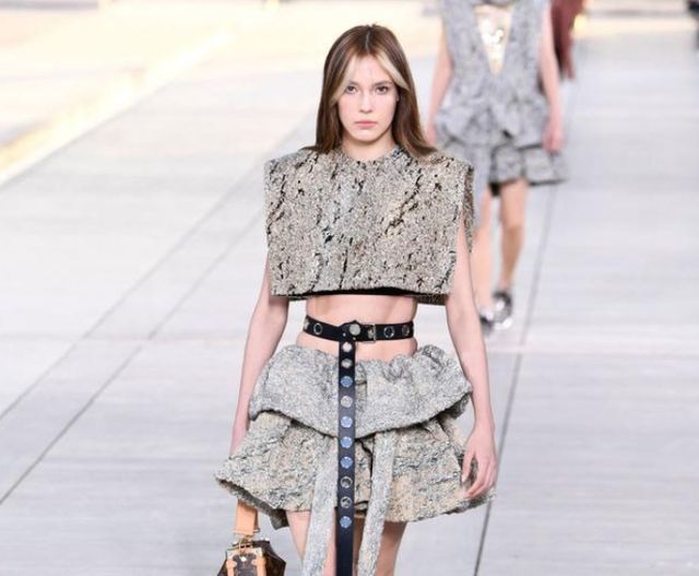 18岁谷爱凌晒与超模贺聪最新合照!两人跨界同框,美貌不相上下休闲区蓝鸢梦想 - Www.slyday.coM 18岁谷爱凌晒与超模贺聪最新合照!两人跨界同框,美貌不相上下休闲区蓝鸢梦想 - Www.slyday.coM