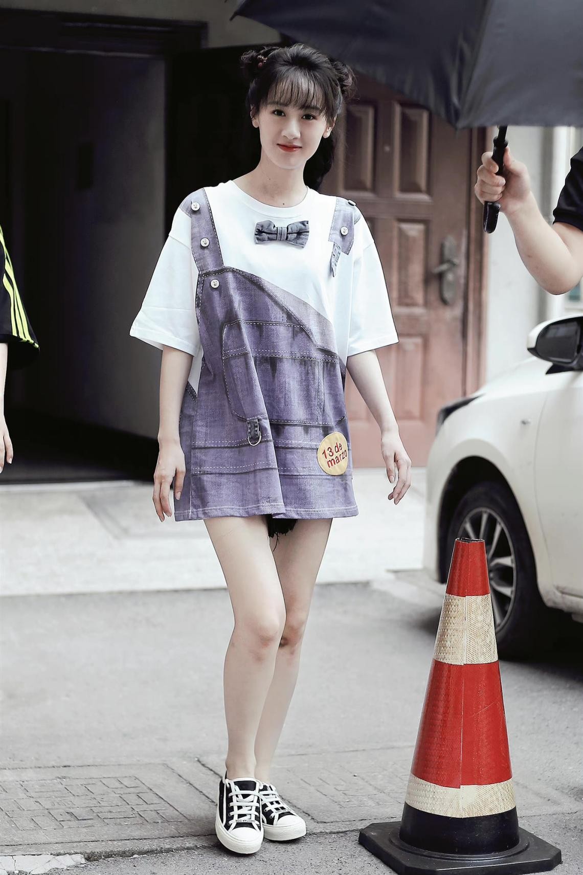 袁冰妍的长相没什么可挑剔的生图脸蛋也没瑕疵穿搭甜美又可爱