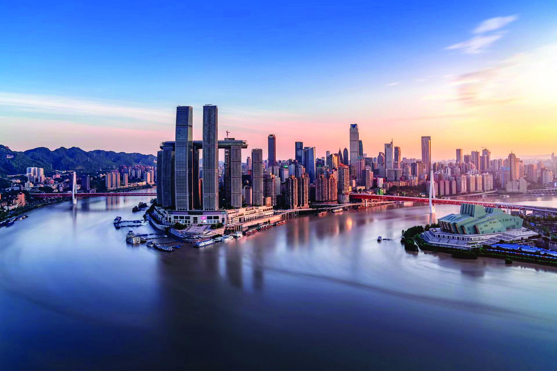 打造内陆现代服务业发展先行区重庆服务业扩大开放走出特色创新路