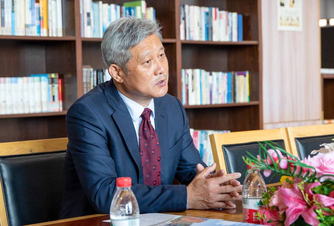 三部新著书写对学校教育的思考与实践王占宝教育新著南京首发