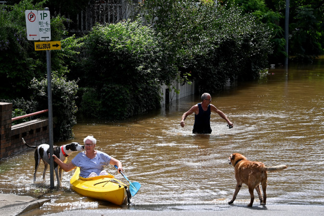 当地时间2022年3月9日，随着澳大利亚东海岸的强降雨持续，悉尼受到洪水严重威胁。图/IC photo
