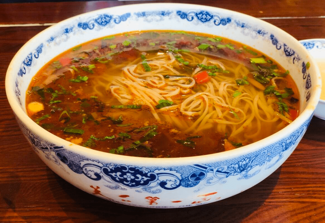 国内大受欢迎的7碗面3碗在南方3碗在北方你的家乡是哪一碗