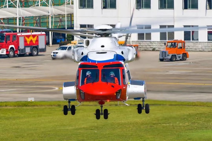 ac313a直升机首飞成功采用倾斜尾桨设计为国产重型直升机铺路