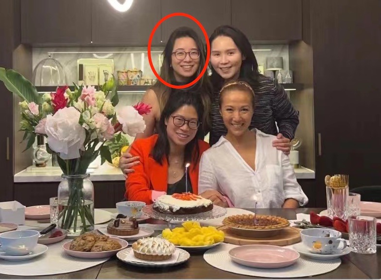 徐子淇妹妹徐子欣罕见露面不如姐姐漂亮但也嫁了富豪