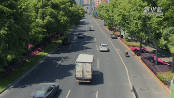 熟悉的上海，等你回来休闲区蓝鸢梦想 - Www.slyday.coM