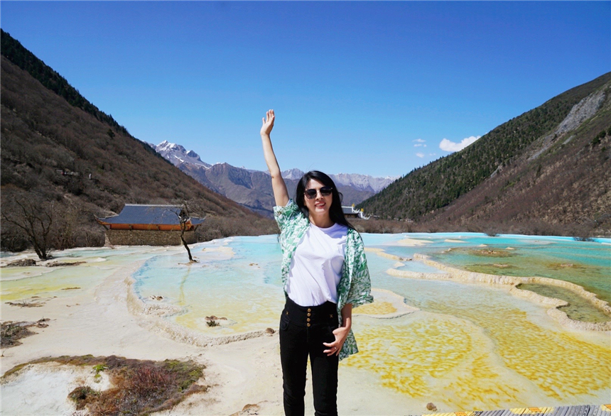 隐藏在四川阿坝的人间仙境，雪山峡谷和五彩池，随手一拍都超级美休闲区蓝鸢梦想 - Www.slyday.coM